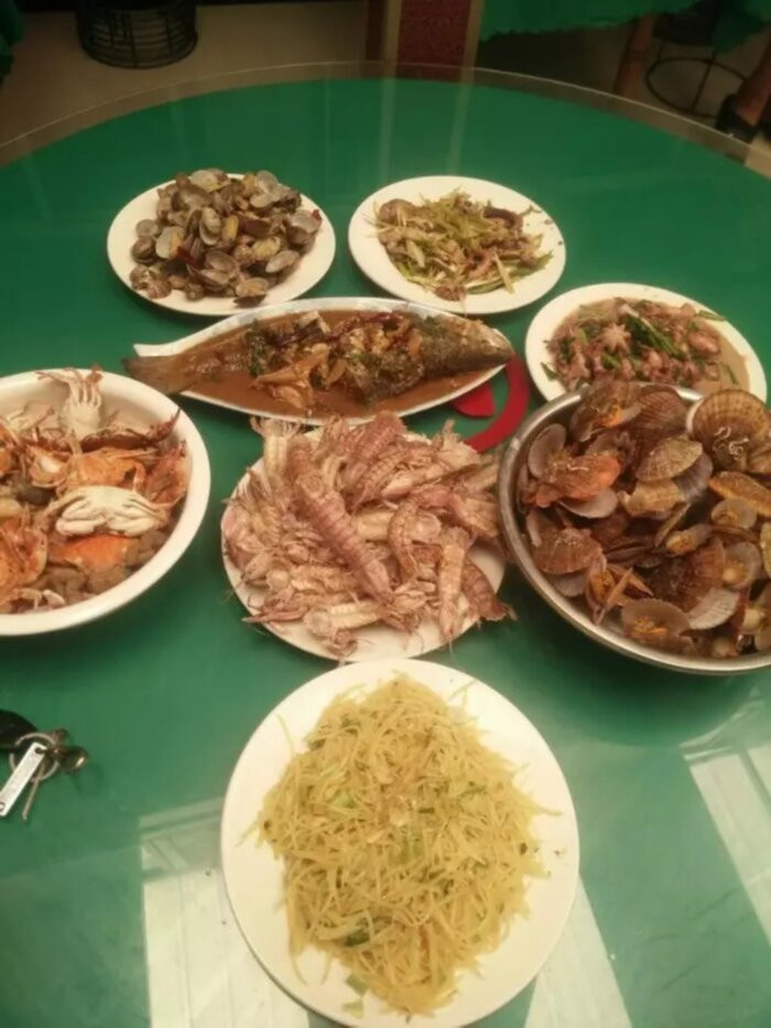日照海捕海鲜有哪些,日照赶海后抓到的海鲜去哪儿吃