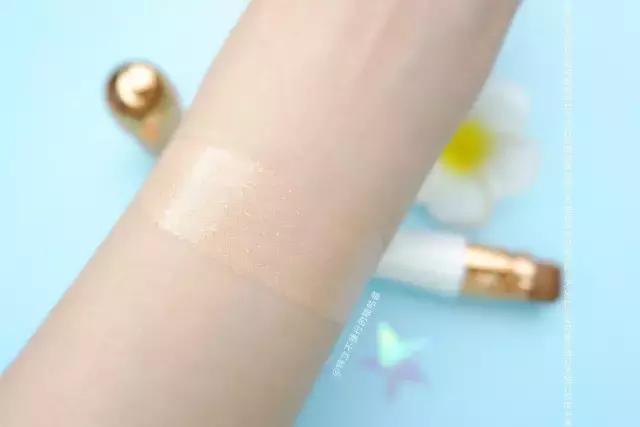 化妆很重要后期p图很重要,化妆和p图总要会一招