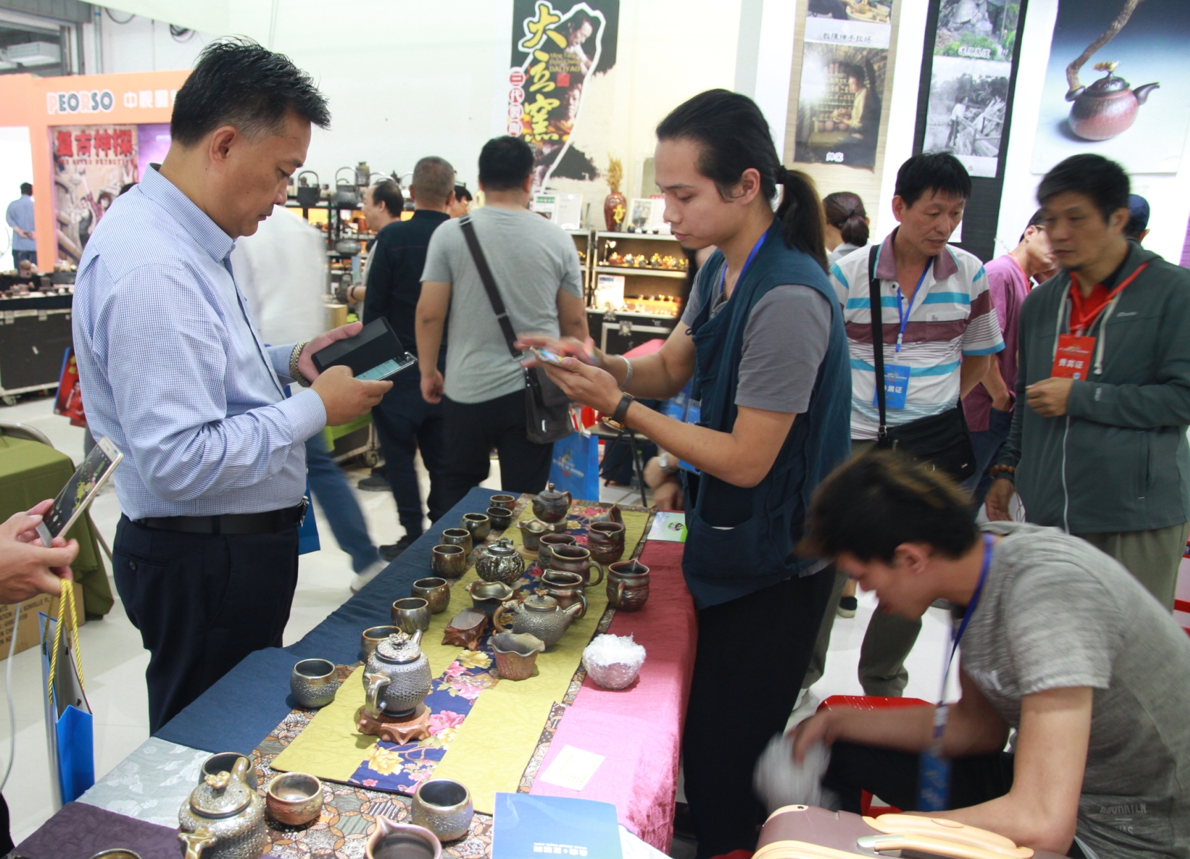 第17届淄博陶博会：海峡两岸（淄博）陶琉文创作品交流展精彩呈现