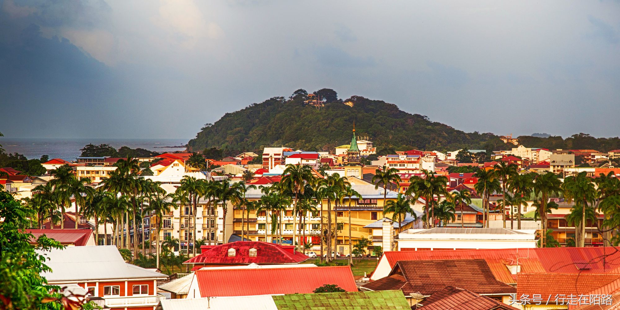 南美洲唯一不想要回主权的国家,全民公投却被全民拒绝