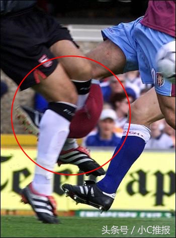 足球场上令人毛骨悚然的受伤场面,足球受伤恐怖瞬间剪辑