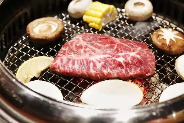 伊势丹楼上,仁恒伊势丹寿喜烧自助