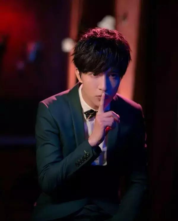 薛之谦有没有和前妻复婚,薛之谦什么时候跟前妻离婚的