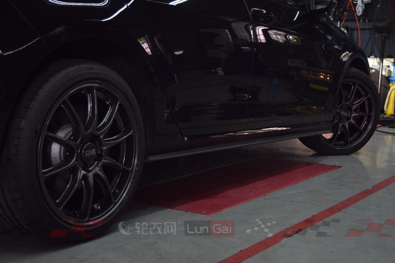 大众高尔夫7.5代gti改装,高尔夫7.5代gti19寸轮毂