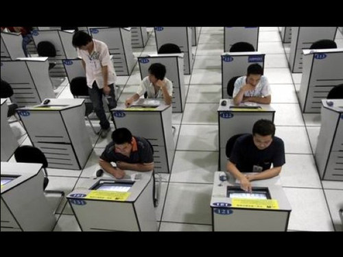 驾驶证被扣12分后开车怎么处罚,汽车驾驶证被扣12分会怎么样