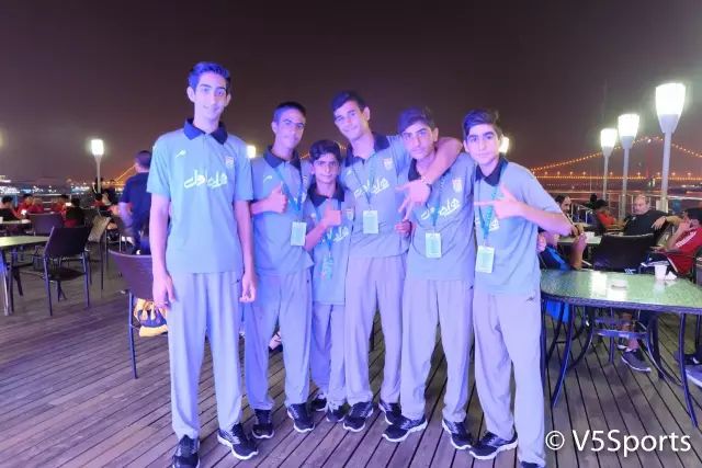 嗨翻天！亚洲足球小将夜游江城六国少年才华横溢