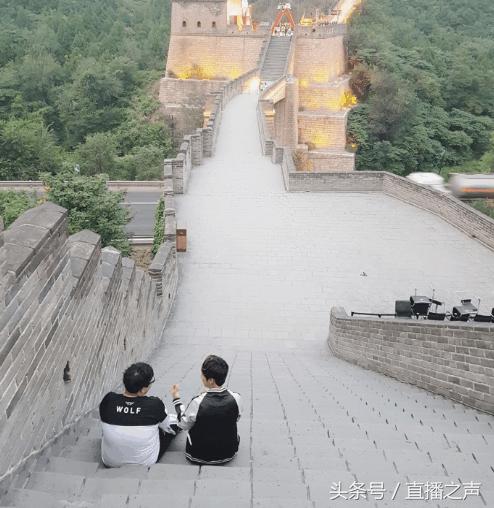 skt绾㈣壊鐓х墖faker,skt浠ュ強faker鐓х墖