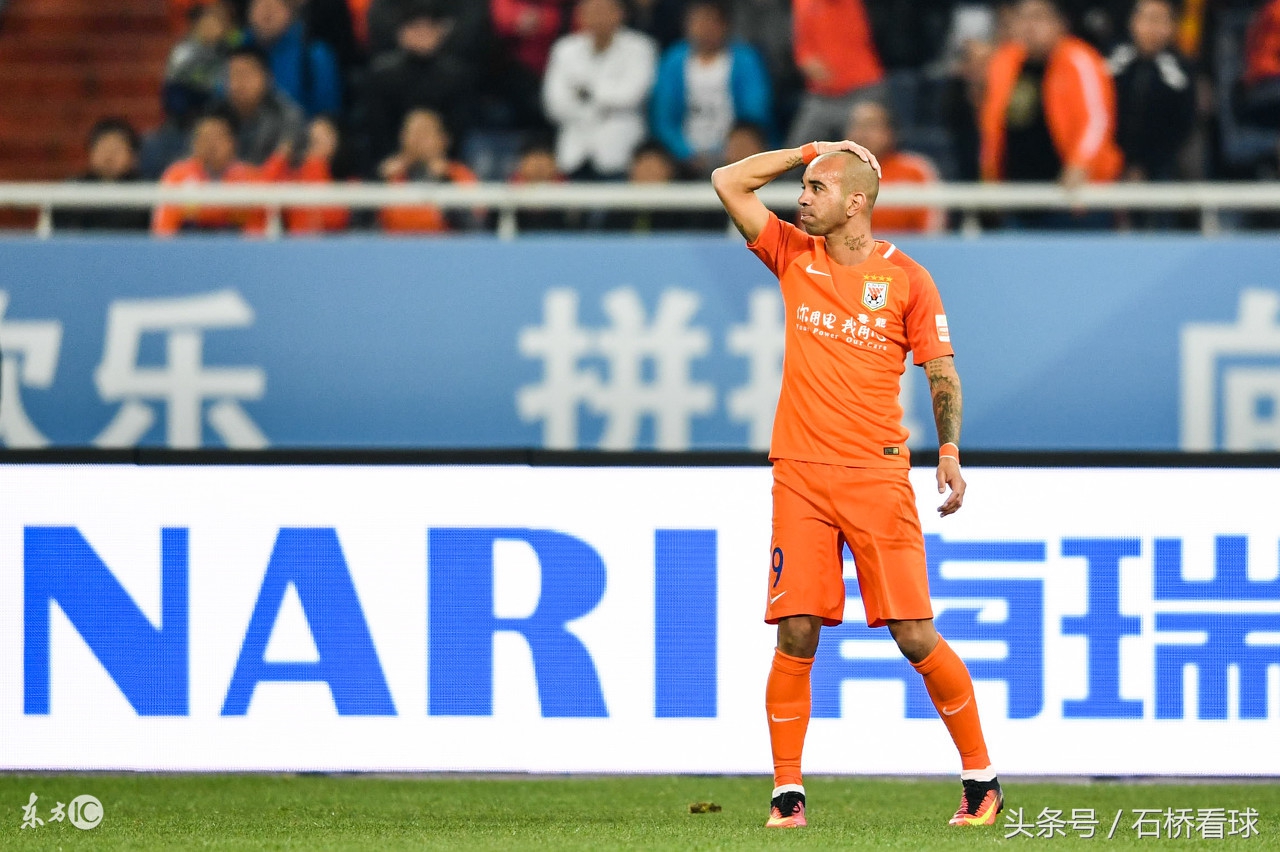 鲁能主场下雨怎么办,鲁能球场的草皮