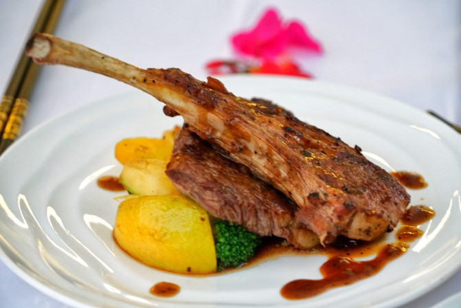 带着宝贝去旅行，遇见三亚遇见海