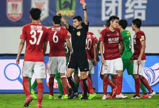 被各方都看好评价很高的中超一队,成绩却很差,这支球队是?