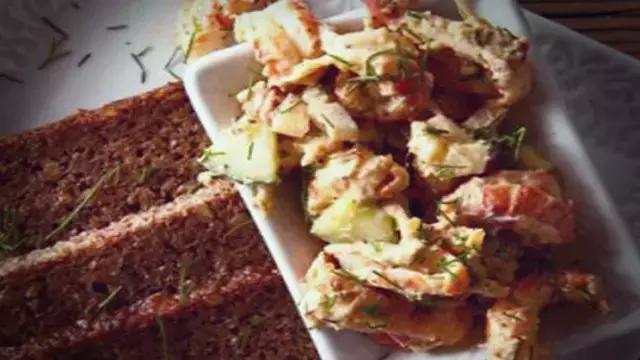 小龙虾的种类及吃法,如何吃小龙虾的方法和图解