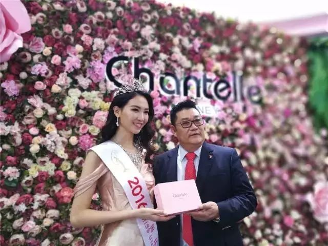 看一眼就爱上它，用一次就戒不掉它，何以成为明星超模最爱的宠儿