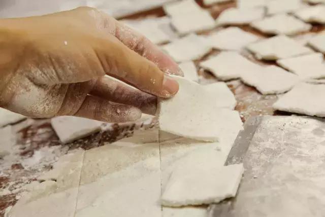 长豆角这样做冬天留着吃特别好吃,长豆角干了还能吃吗