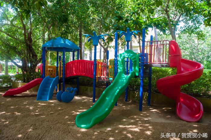 玄学大师香港李居明,李居明大师讲聚宝盆应该放啥