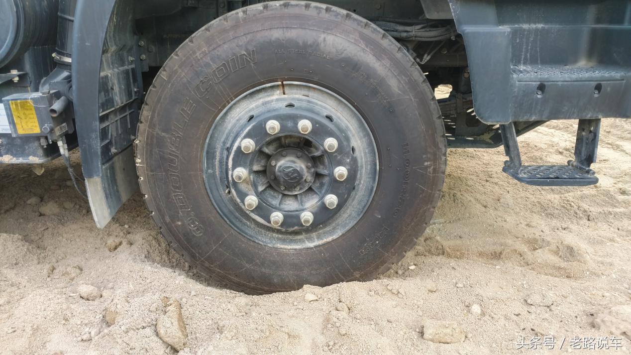 红岩金刚m500自卸车内饰图片,红岩金刚m500自卸车轻量化