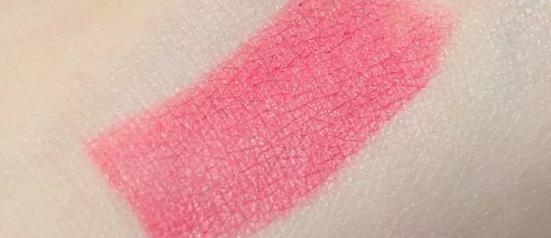 比999浅一点的口红色号,显白好看大牌子口红测评