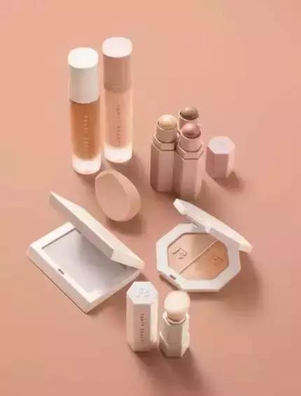 rihannapuma联名,puma和rihanna合作款