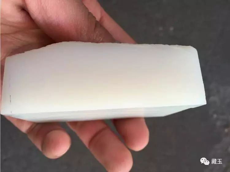 他靠一个名词就能让自己的玉价格翻几倍，太神奇了