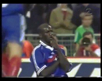 利物浦欧冠绝杀巴黎,利物浦欧冠任意球贴地斩