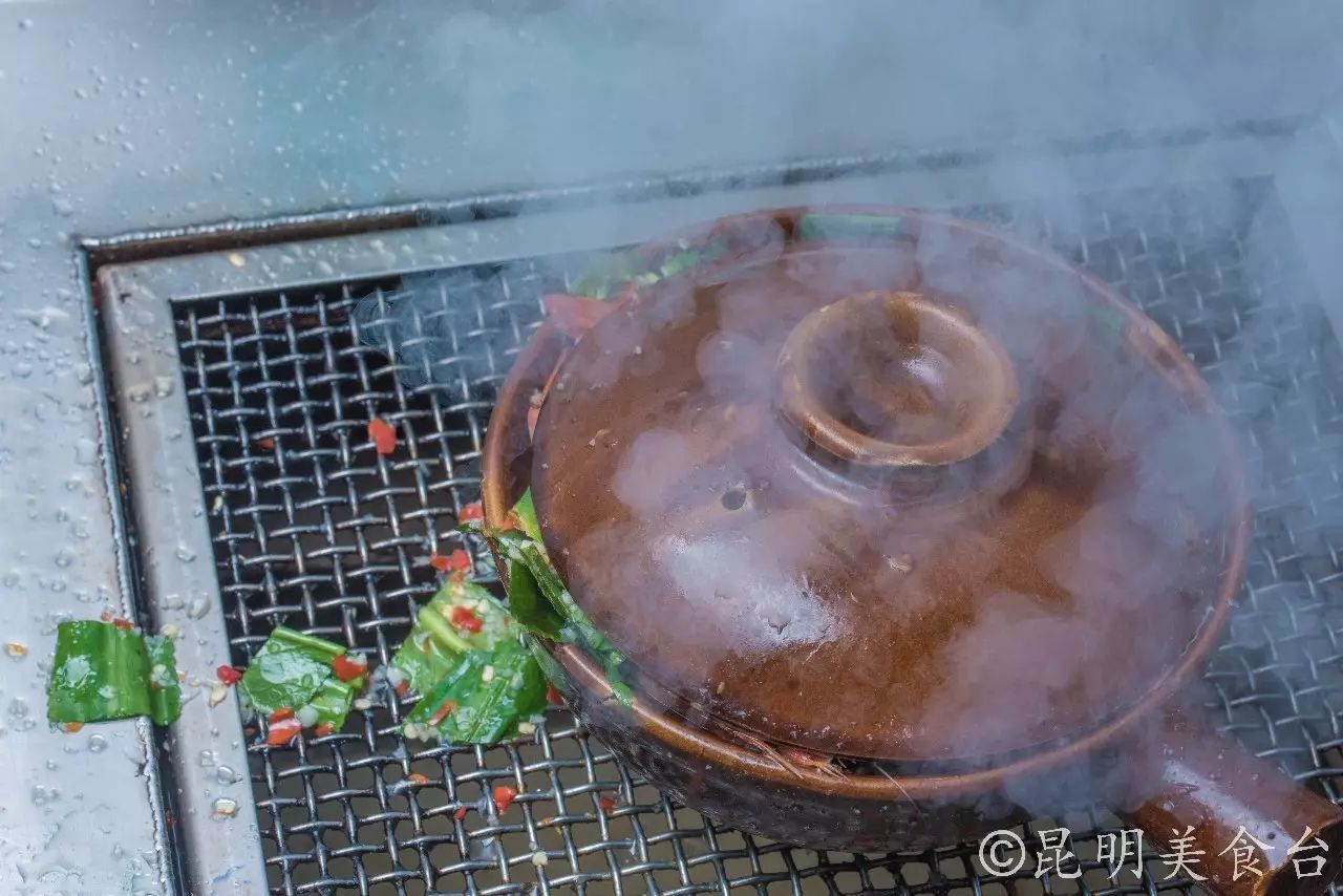 昆明每天蘸水500份的羊肉馆,昆明排名前十烧烤