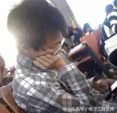 朋友圈已经被刷屏,朋友圈被刷屏了是什么样