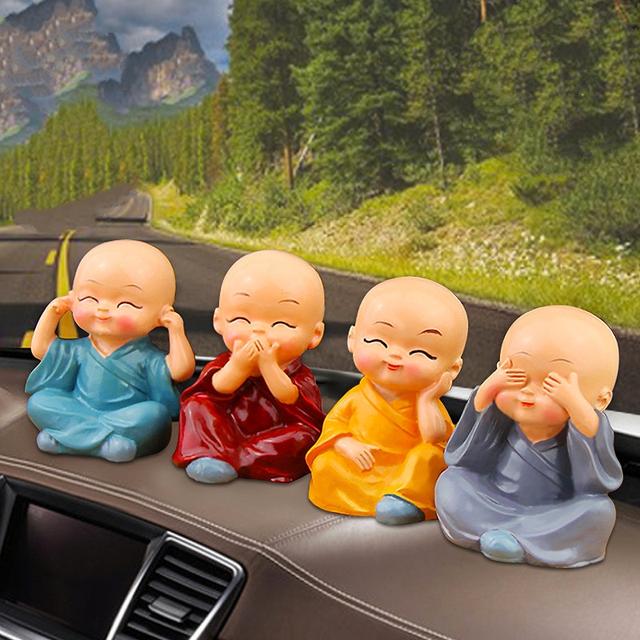 小车里适合放什么保平安摆件,汽车摆件老司机
