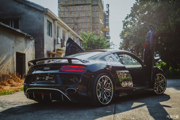 路西斯之星奥迪r8,奥迪r8帝王