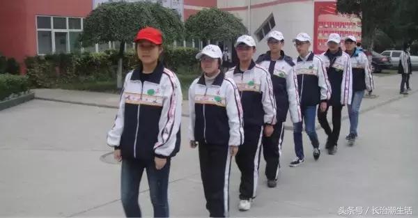 闀挎不澶涓鏍℃湇,闀挎不浜斾腑楂樹簩鏍℃湇