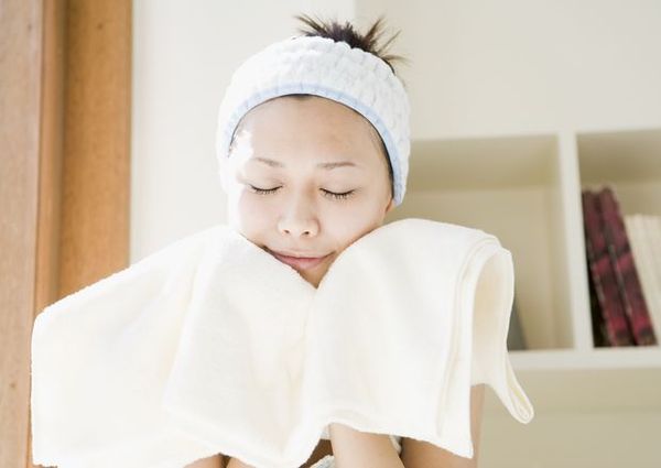 毛巾夏天滑滑黏黏的是什么原因,毛巾滑滑粘粘的洗不干净怎么办