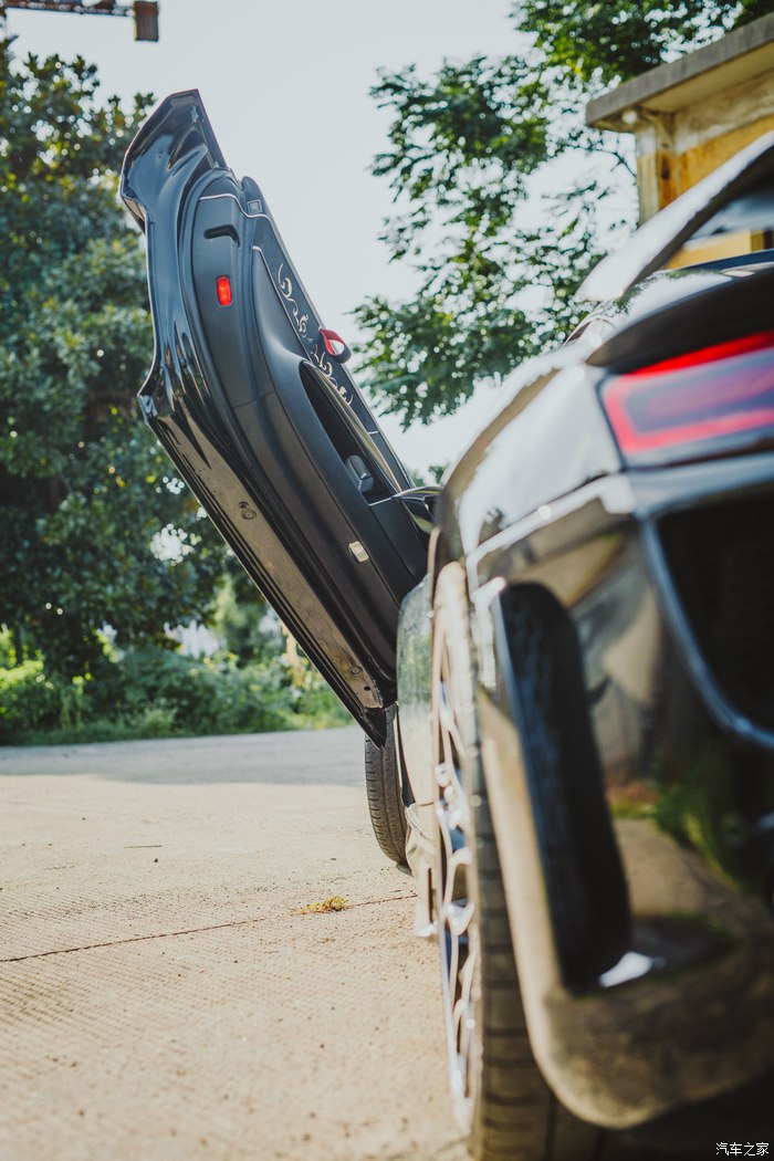 路西斯之星奥迪r8,奥迪r8帝王