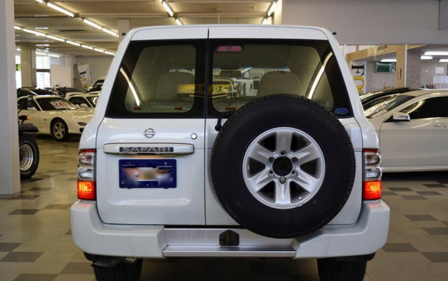 途乐越野车中的搅屎棍,尼桑途乐吉普车