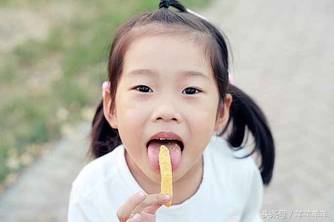 婆婆带孩子我觉得不顺眼怎么办,婆婆带孩子说妈妈不好怎么办