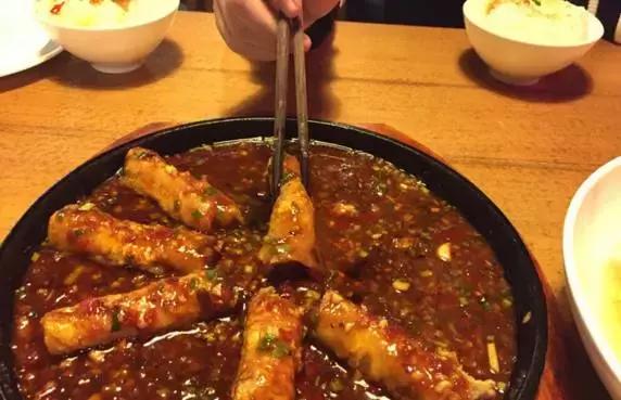 郑州新生美食全攻略!来这20家店,吃遍5个区、5大美食广场