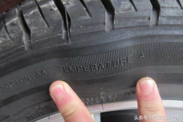 轮胎爆胎和鼓包哪个严重,轮胎22545r18容易爆胎鼓包吗