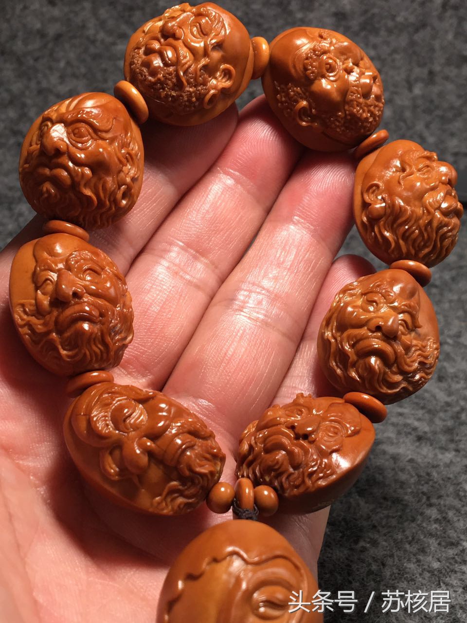 橄榄核雕刻十大名家的作品,橄榄核雕刻名家作品价格