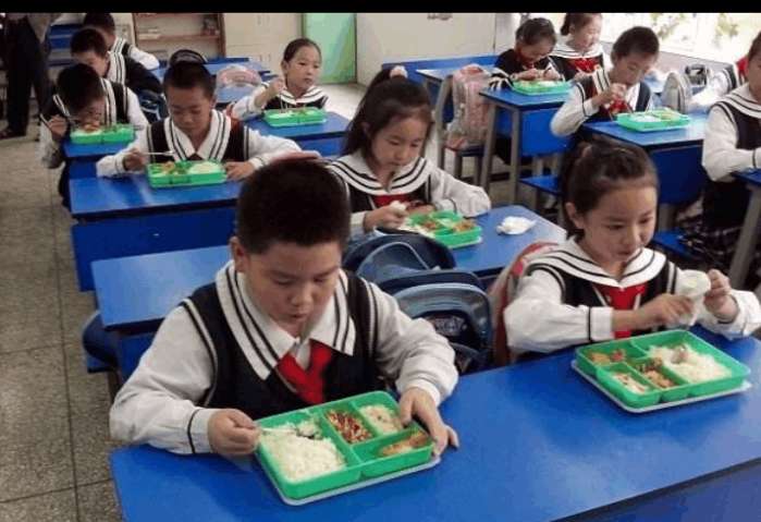 云南有哪些美景,云南最漂亮的小学排名