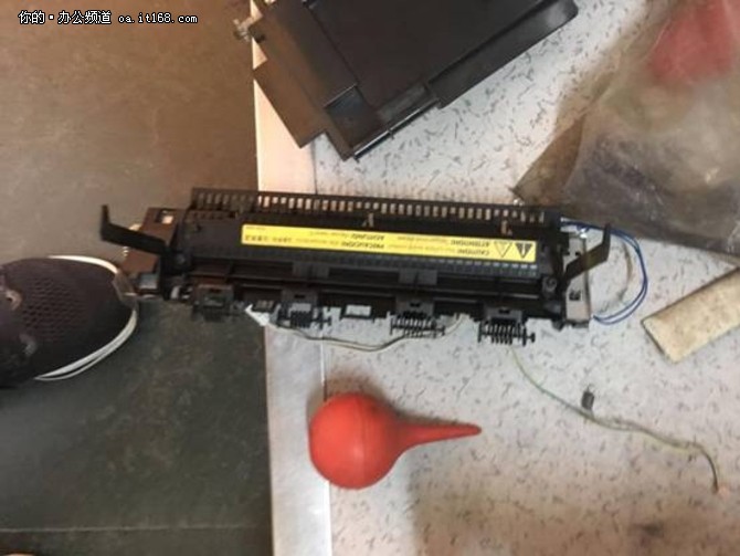 佳能mf4010b打印机没卡纸却闪,mf4010b卡纸