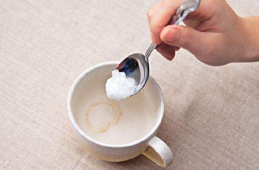 衣服上茶渍如何清洗,白衣服有奶茶渍怎么清洗