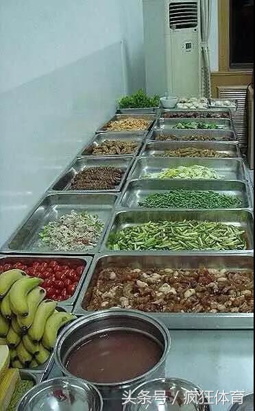 涓秴鐞冮槦椋熷爞,涓秴椋熷爞