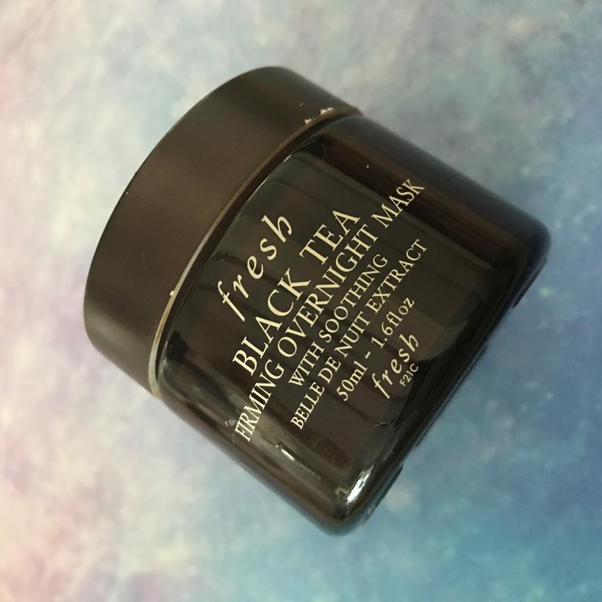 油性痘痘肌能用面霜吗,油性皮肤痘痘肌可以用的护肤品