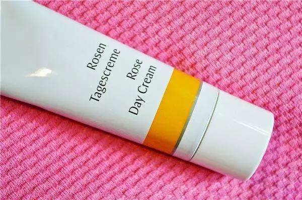 必买的十大药妆,有哪些好用的国货药妆推荐