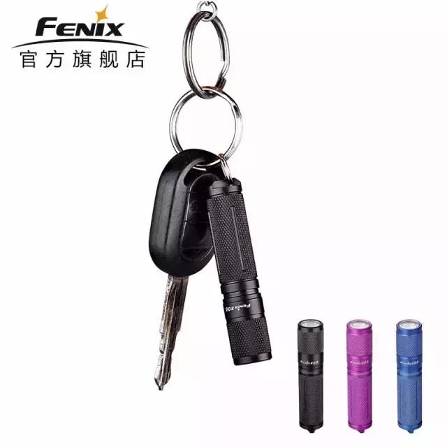 单独旅行适合带自拍杆吗,一个人旅游适合带什么自拍杆