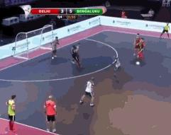 小罗巅峰时期有多强,为何小罗的足球生涯如此短暂