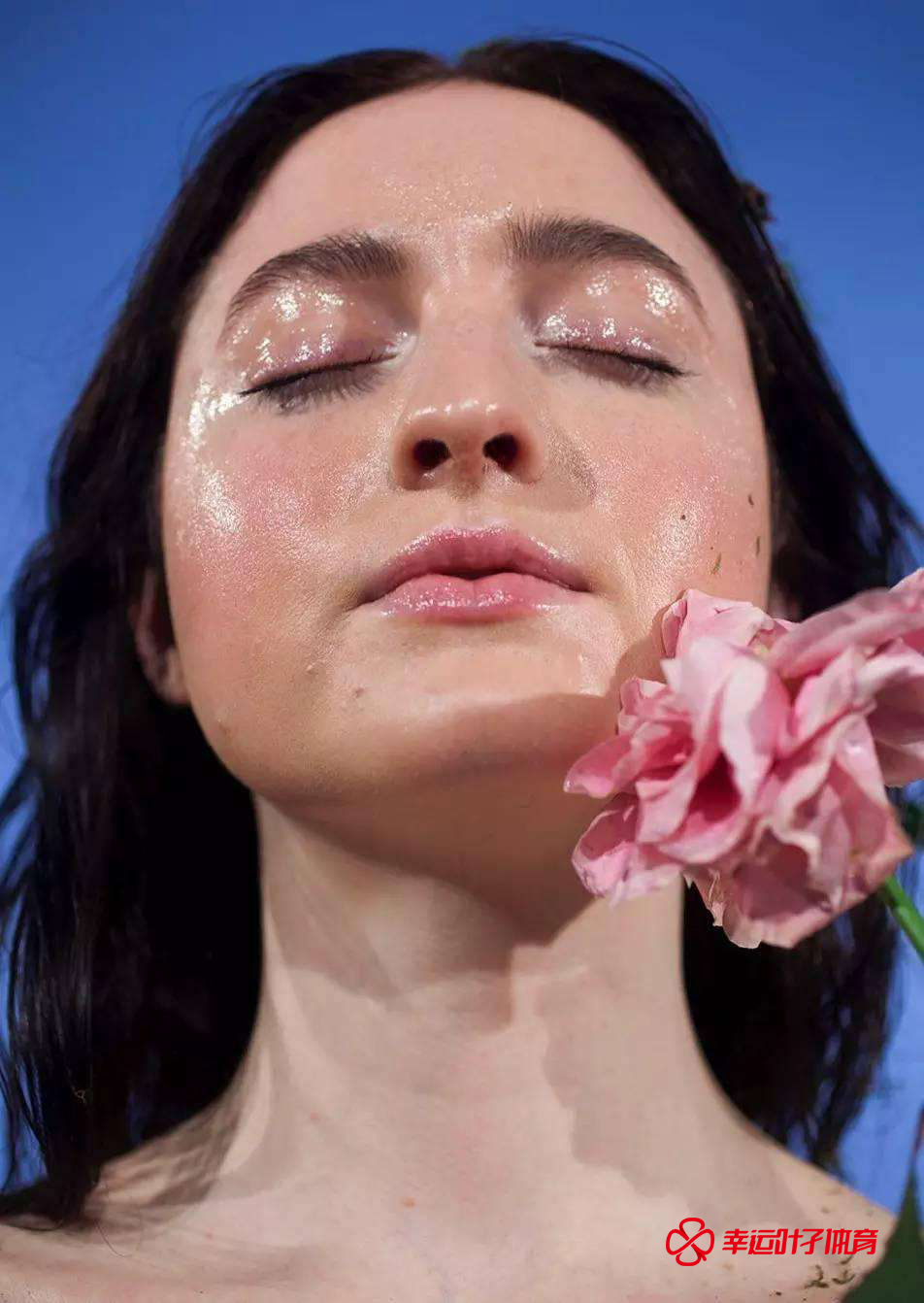 到底是先水后乳好还是先乳后水好,到底是先乳后水还是先水后乳