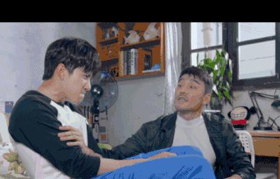 Mike秀人鱼线大长腿,还要撩鞠婧祎,这是励志版“蓝色大海”