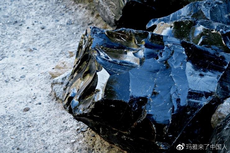 黑曜石是什么时候传入我国,现实中的黑曜石是怎么形成的