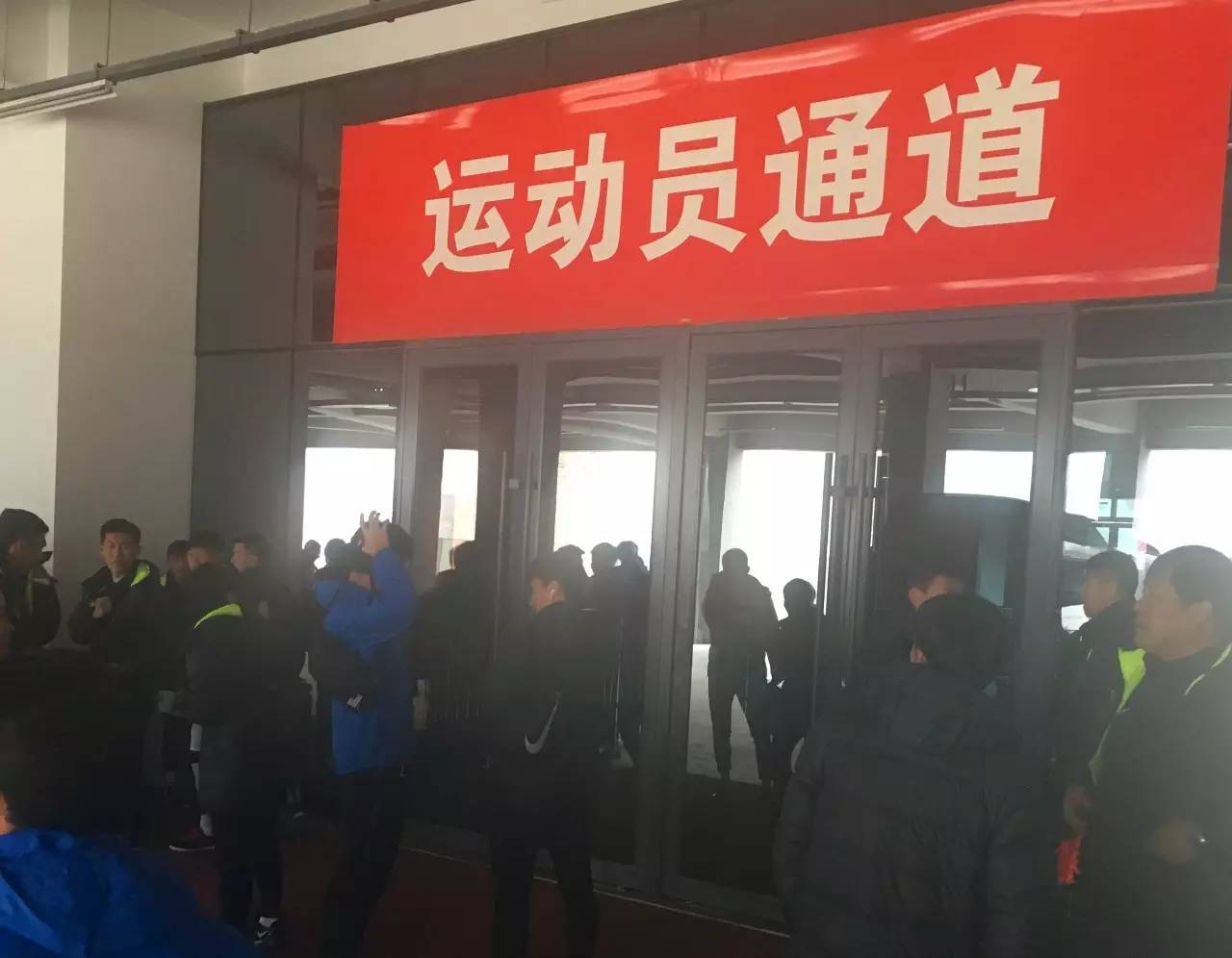 权健最新赛况,说话谨慎言行