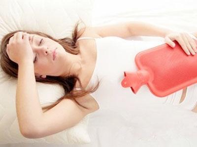 女人宫寒是不是也不易生女儿,女性宫寒莫大意