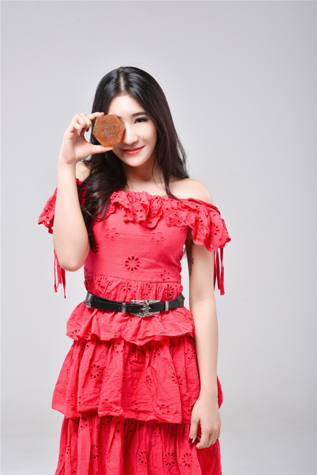 泰国皇室名媛热推神器HoneyBerry麦卢卡蜂蜜面膜皂，曼谷必BUY