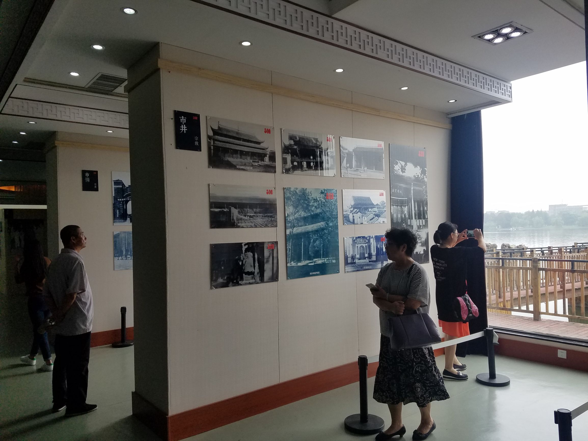 一种极冷僻的城市历史展，为何火在安庆？